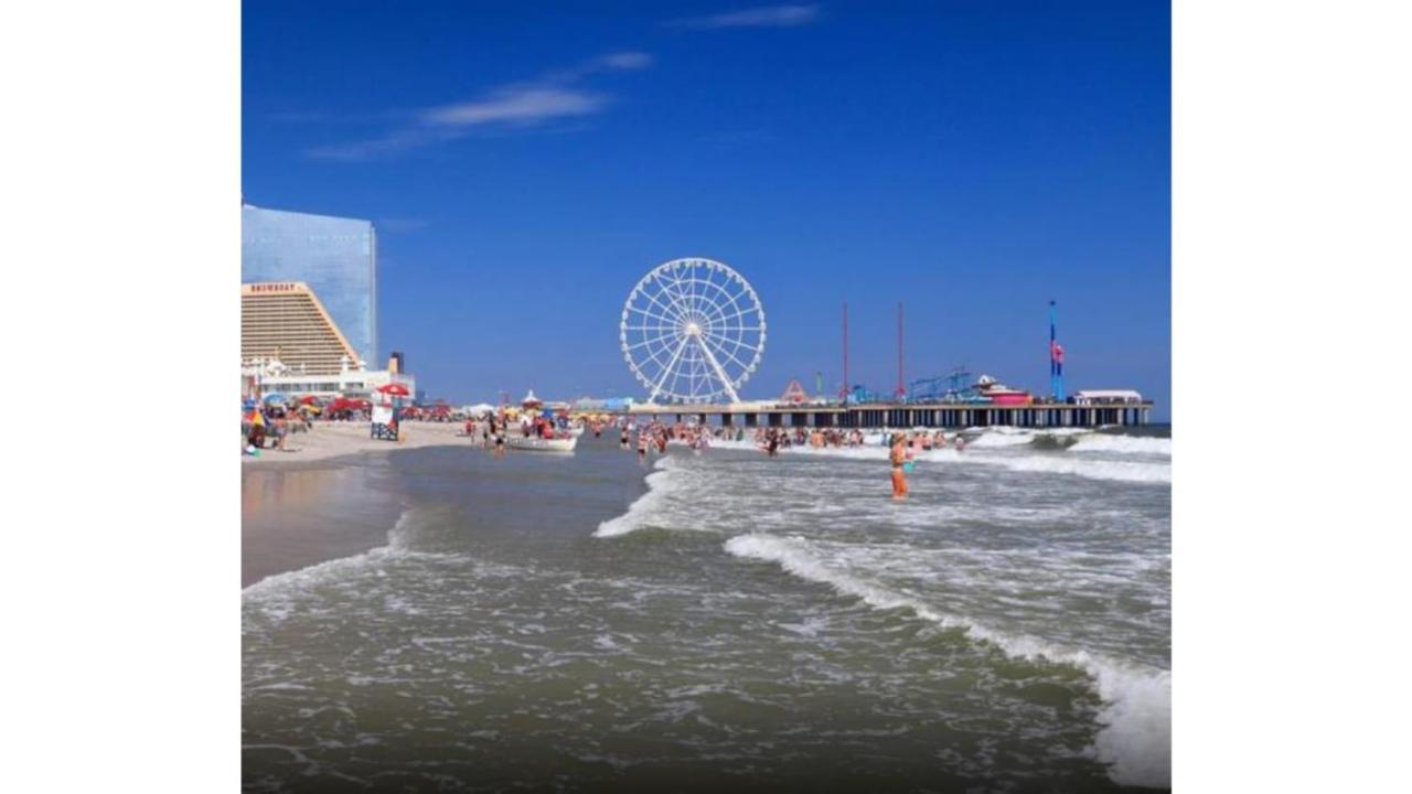Beachfront Double Queen - Cozysuites Atlantic City Bagian luar foto